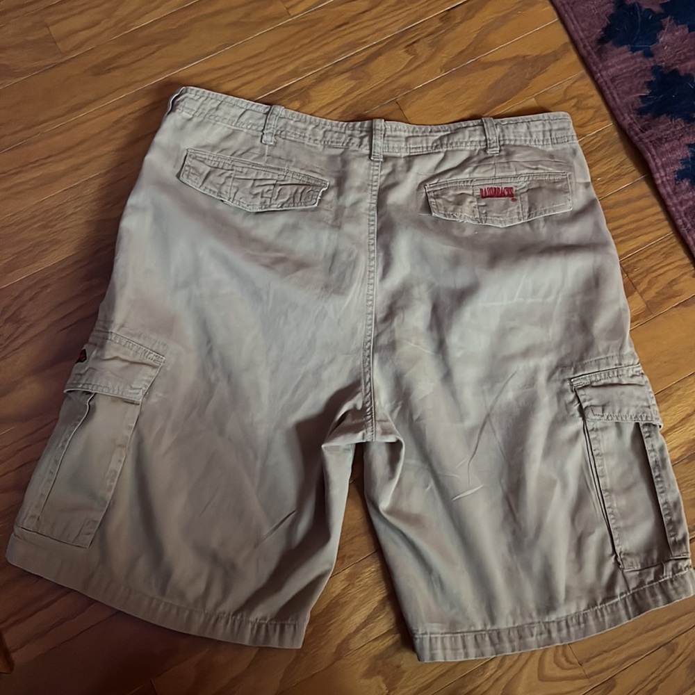 Arkansas Razorbacks Cargo Shorts - Picture 2 of 3
